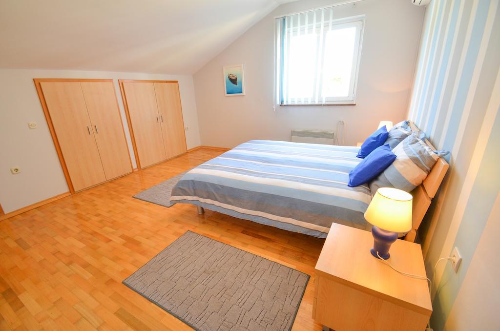 Apartment Drazovic Zára Szoba fotó